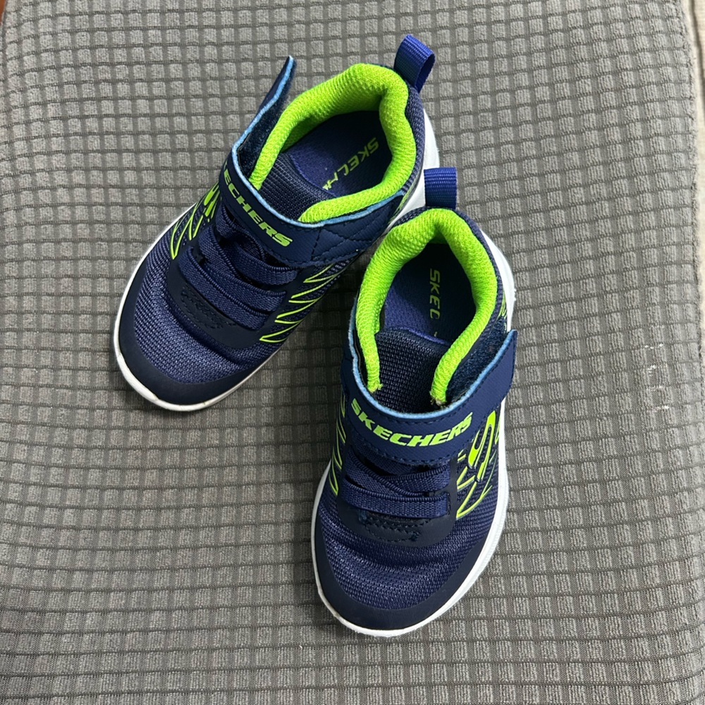 Skechers Microspec toddler sneakers